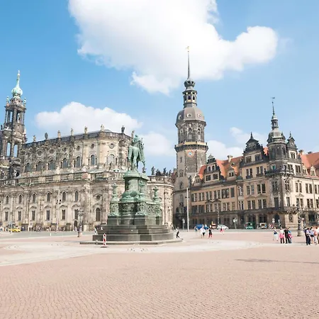 ドリント ホテル 4*